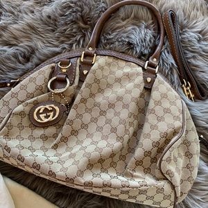 Authentic vintage Gucci shoulder bag